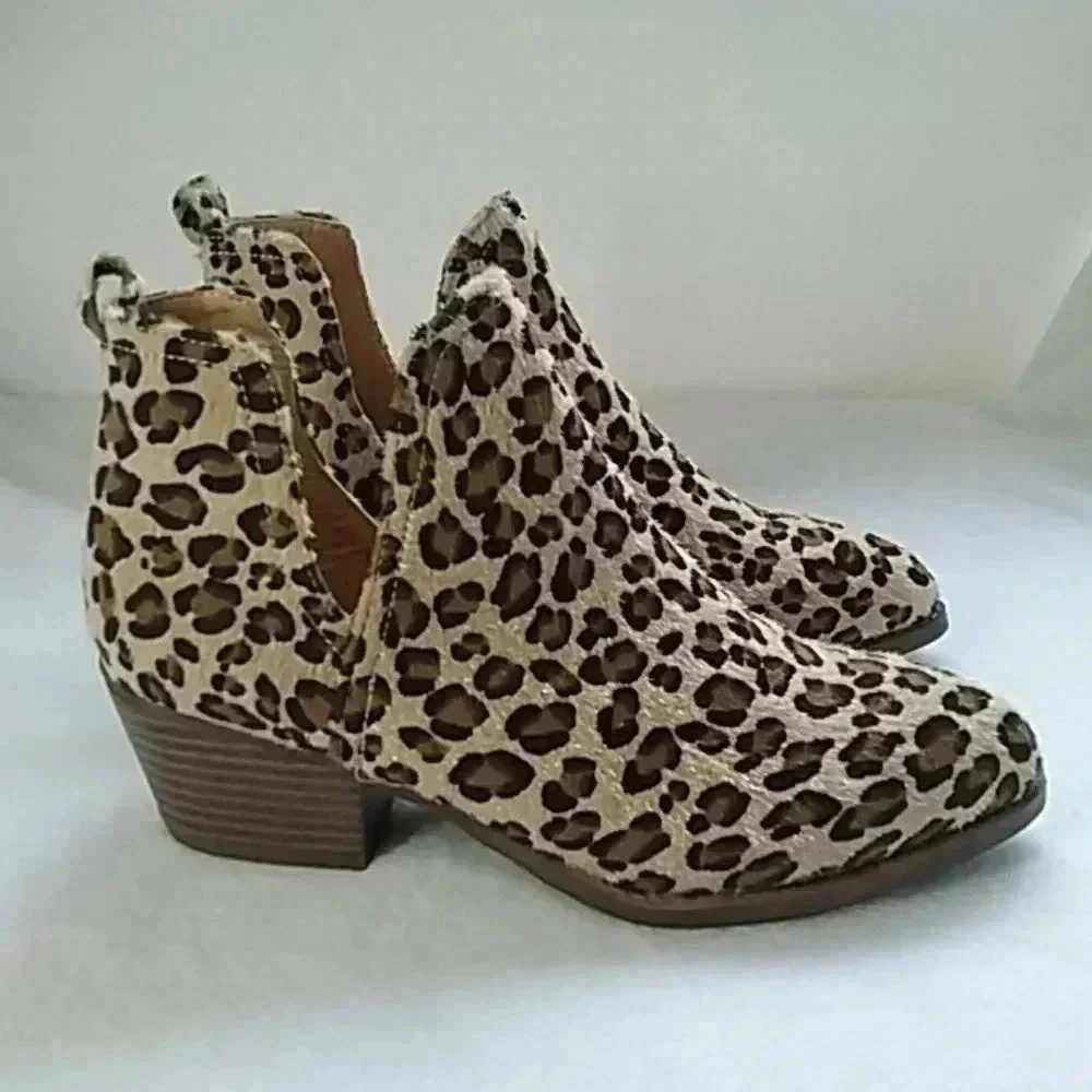 CL by laundry cortes faux fur leopard ankle boots